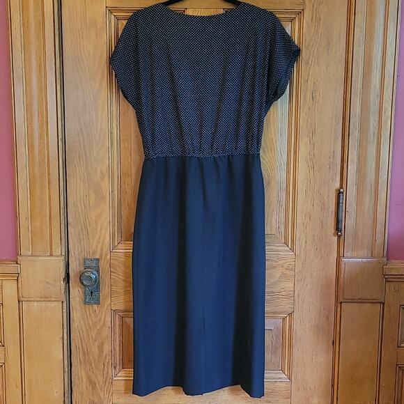 Union‑Made ILGWU Navy Polka‑Dot Dress 60s/70s Elastic Waist Midi ~Sz 8 - Picture 3 of 10
